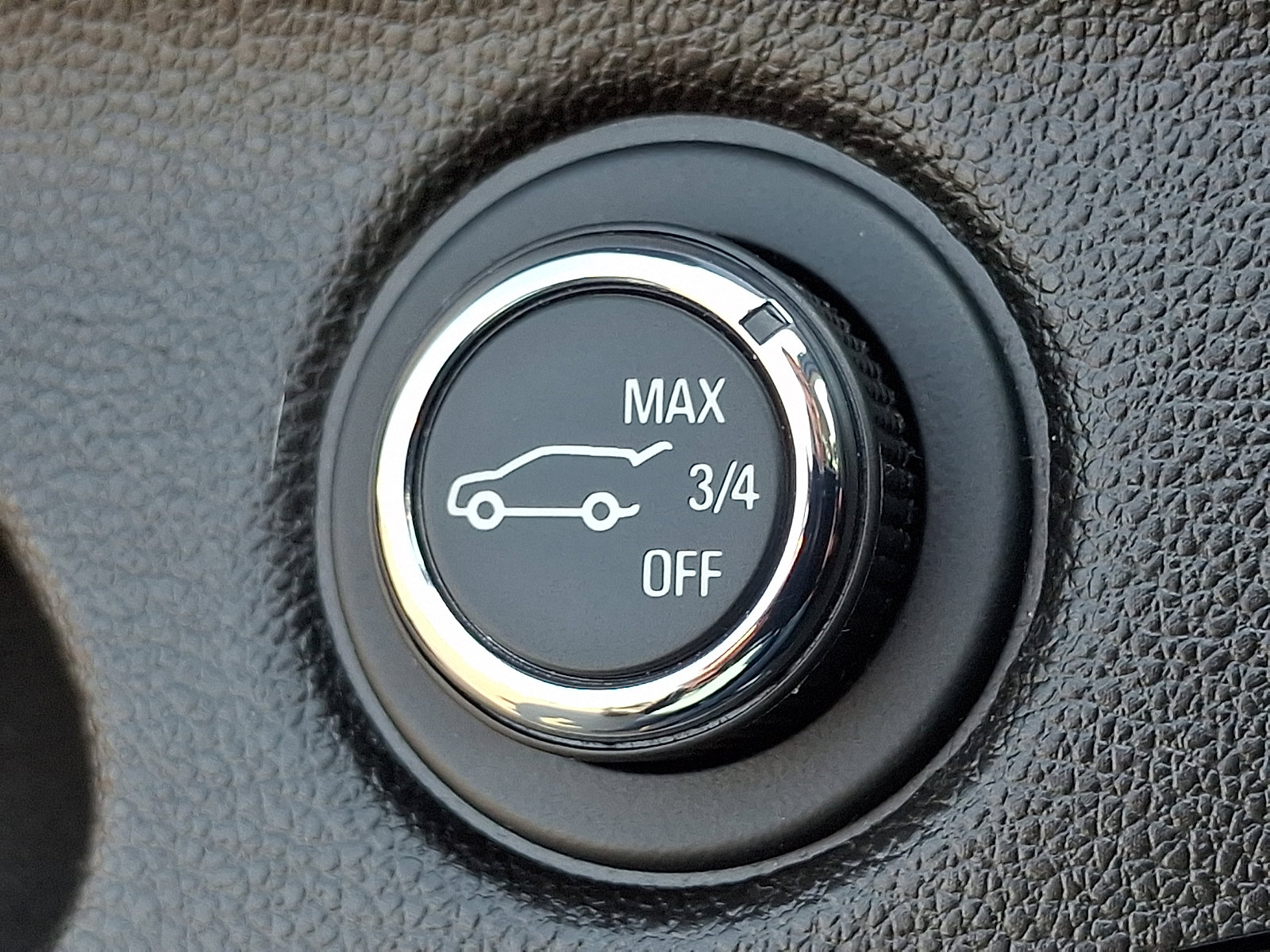 Used 2021 Buick Enclave Essence w/ Sport Touring Edition image 28