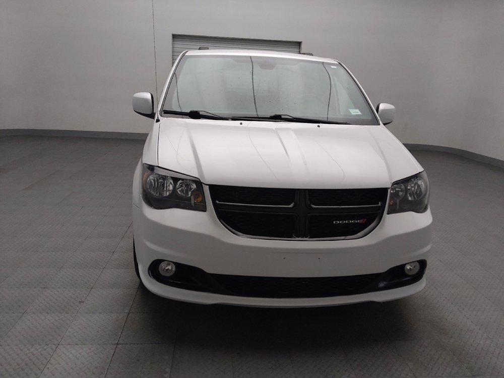 Used 2020 Dodge Grand Caravan SE FWD image 14