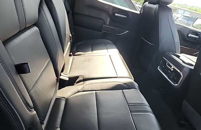 Used 2021 Chevrolet Silverado 1500 High Country w/ Technology Package AWD/4WD image 11