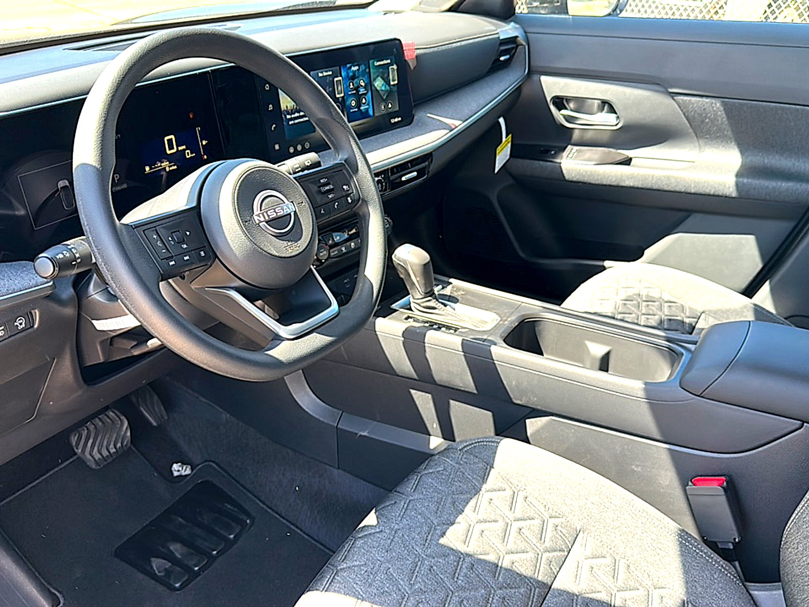 New 2026 Nissan Kicks SV w/ SV Premium Package image 9