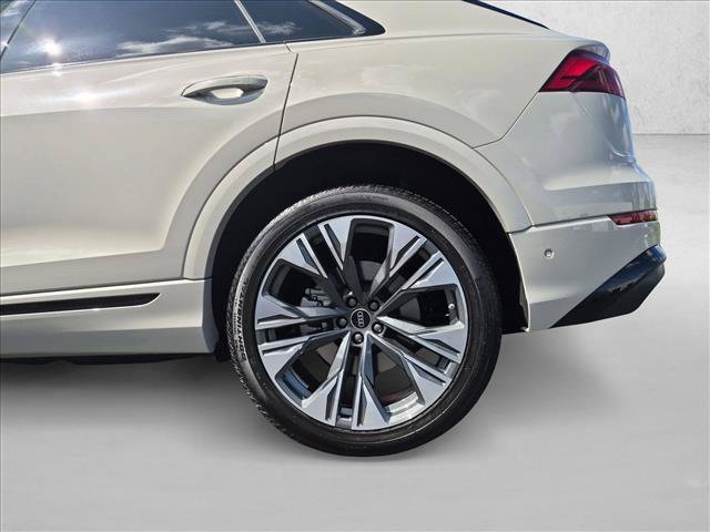 Used 2025 Audi Q8 Premium Plus AWD/4WD image 25