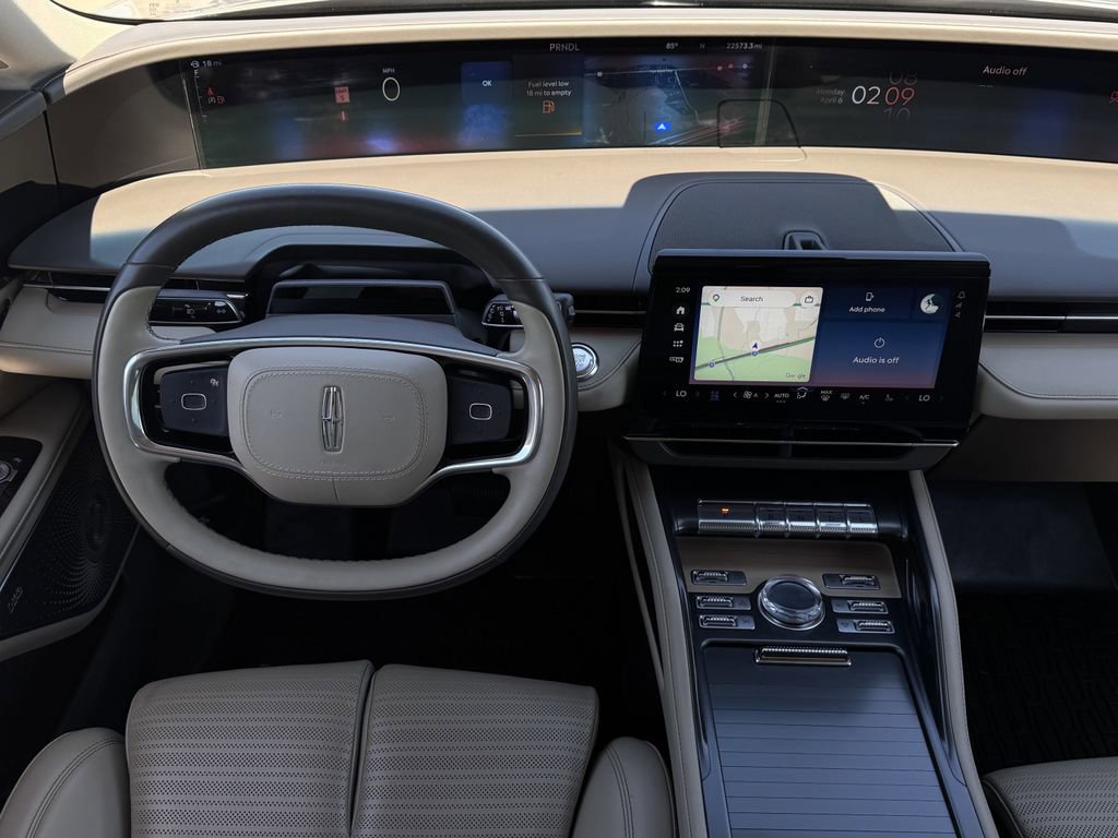 Used 2024 Lincoln Nautilus Reserve w/ Equipment Group 203A image 11