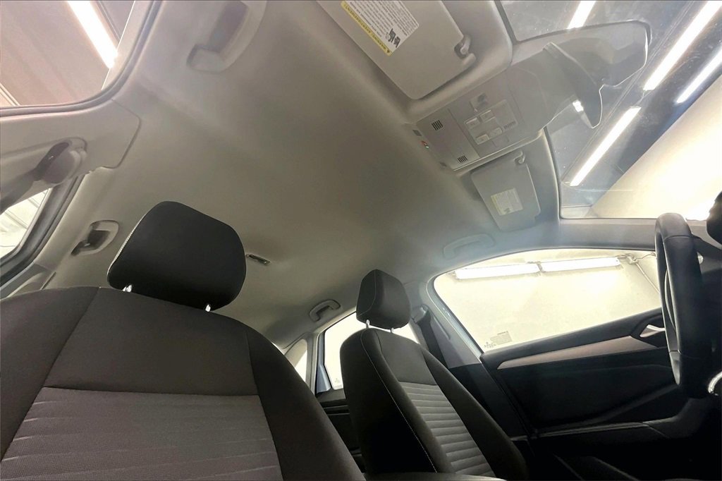 Used 2024 Volkswagen Jetta S image 28