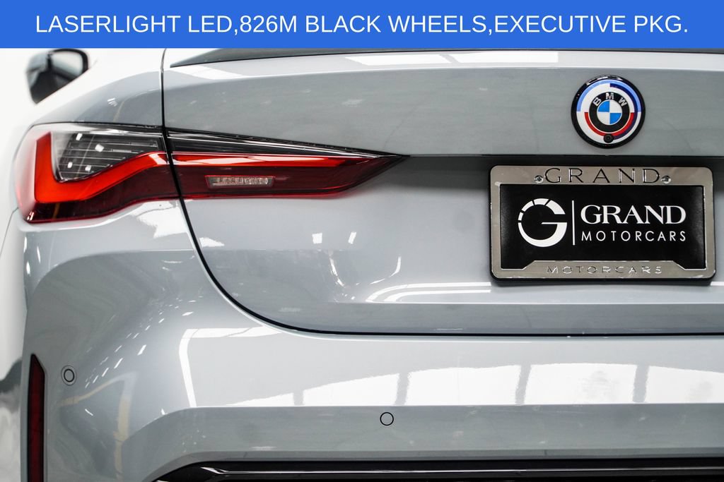 Used 2022 BMW M4 Coupe w/ Executive Package RWD image 20
