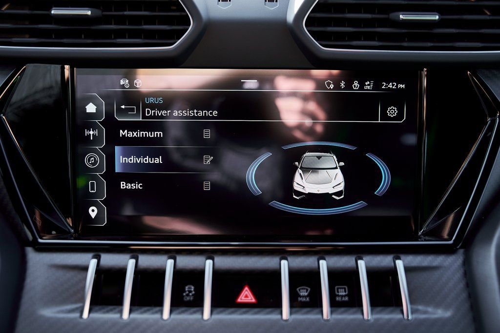 Used 2024 Lamborghini Urus Performante image 93