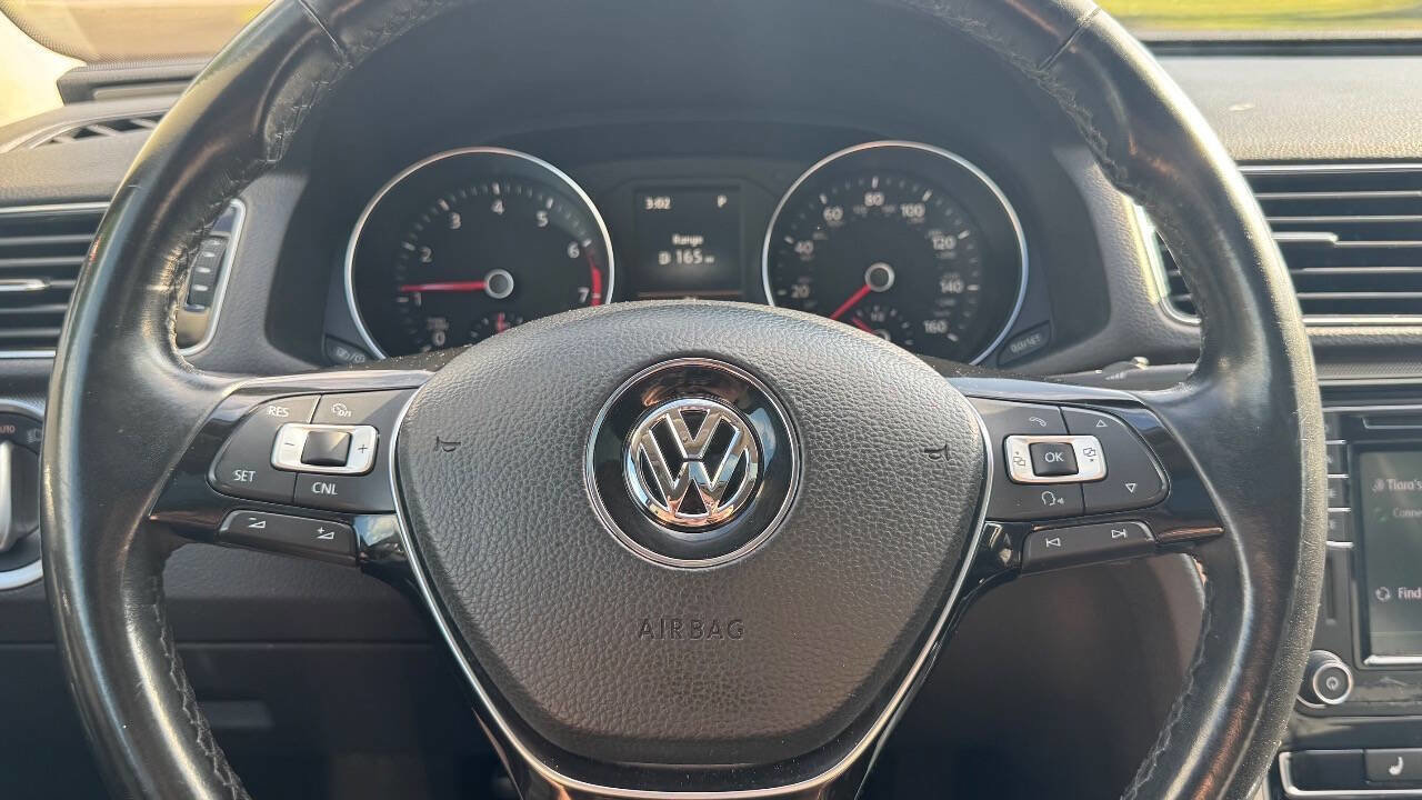 Used 2019 Volkswagen Passat 2.0T Wolfsburg FWD image 17