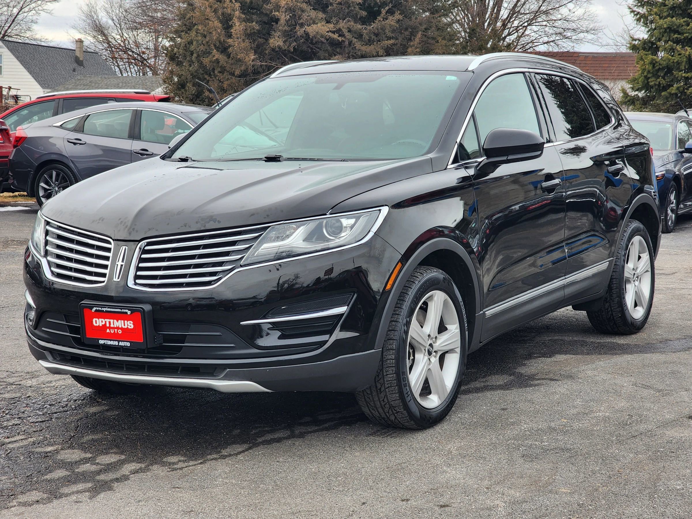 Used 2017 Lincoln MKC Premiere image 3