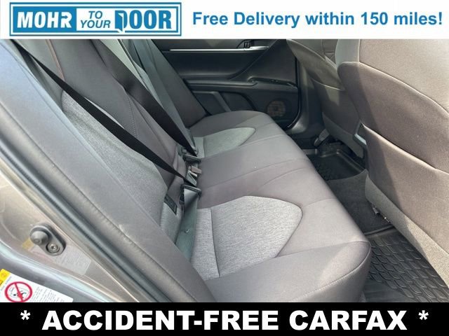 Used 2018 Toyota Camry LE image 29