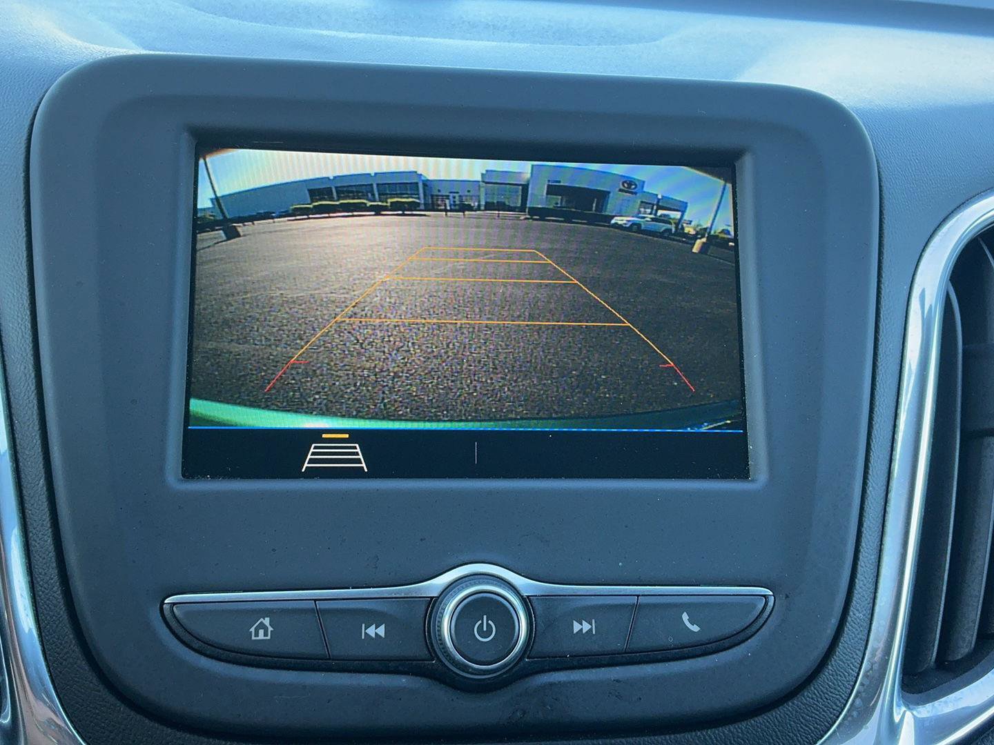 Used 2019 Chevrolet Equinox LT AWD/4WD image 18