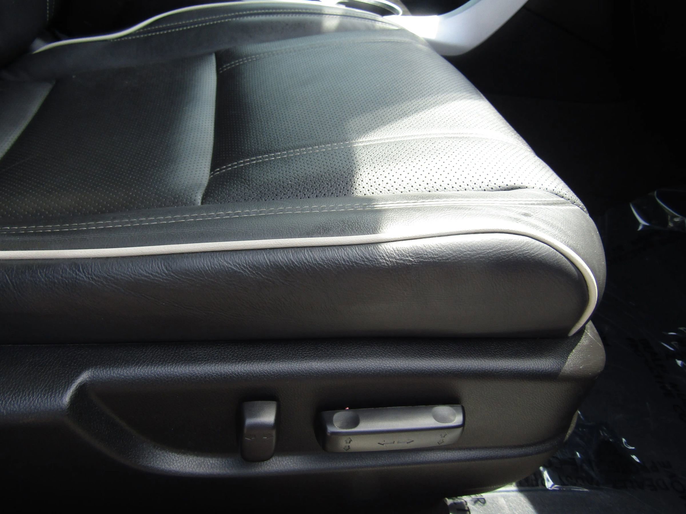 Used 2020 Acura TLX V6 w/ Technology Package image 10