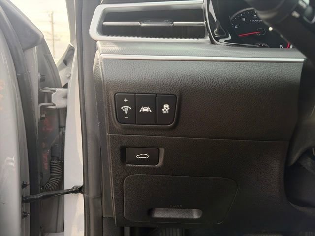 Used 2023 Kia K5 GT-Line image 54