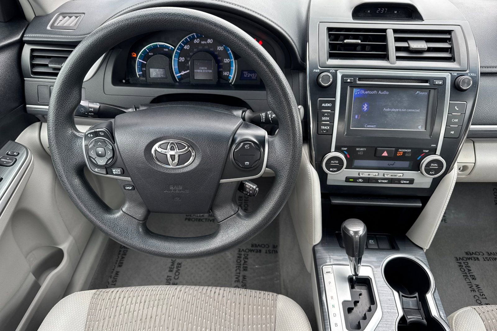 Used 2014 Toyota Camry LE FWD image 15
