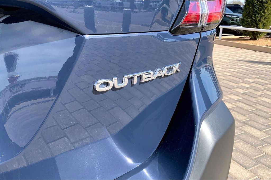 Certified 2025 Subaru Outback Premium image 23