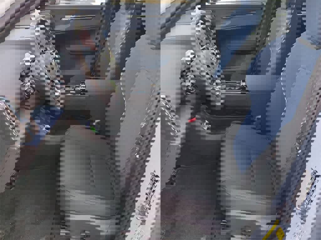 New 2025 Volvo EX30 Plus w/ Climate Package image 8