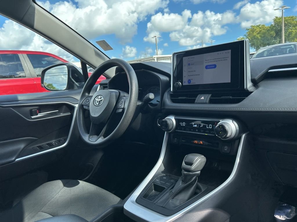 Used 2024 Toyota RAV4 XLE image 25