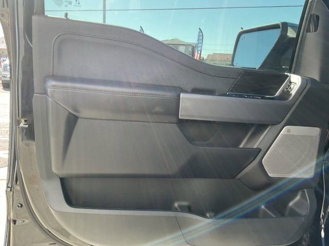 Used 2025 Ford F150 Lariat w/ Equipment Group 502A High image 12