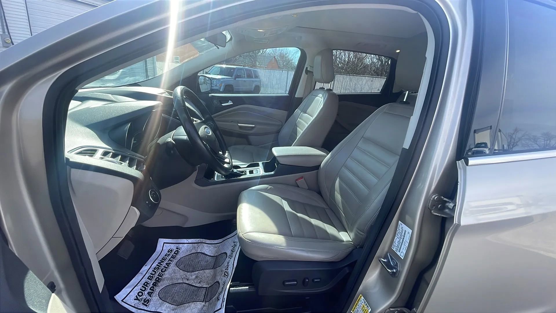 Used 2018 Ford Escape SEL image 10