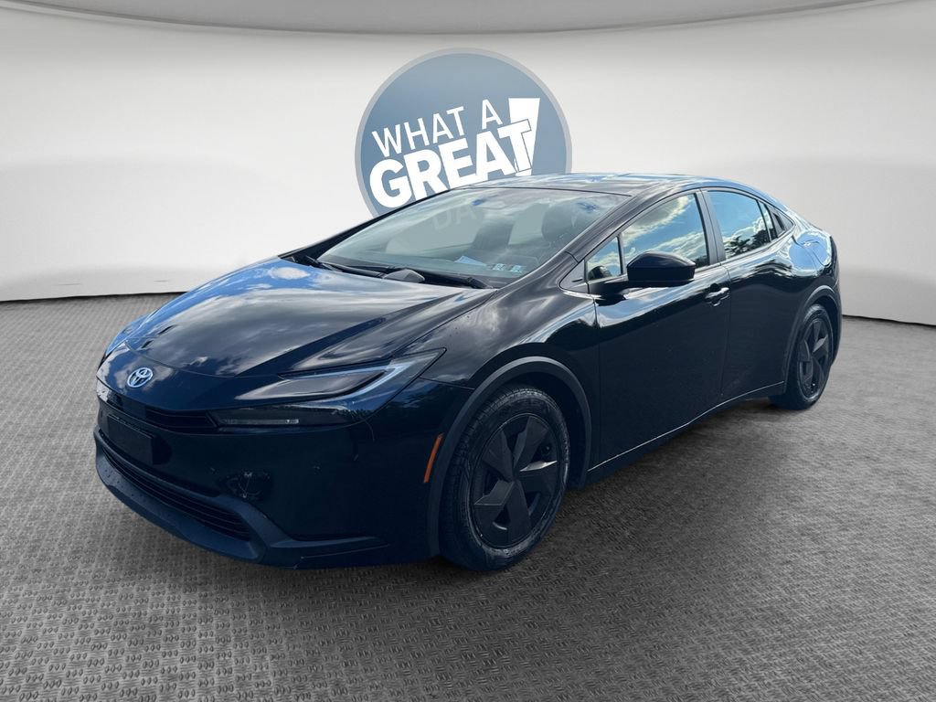 Used 2023 Toyota Prius LE FWD image 8