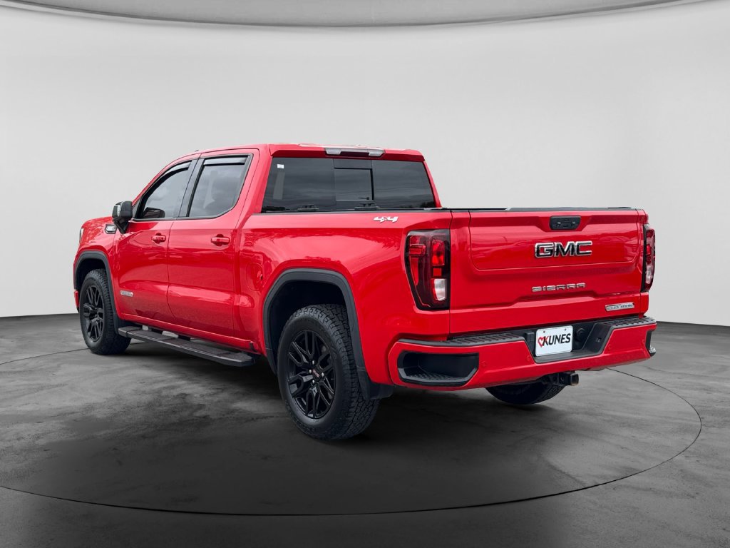 Used 2022 GMC Sierra 1500 Elevation w/ Elevation Premium Package AWD/4WD image 8