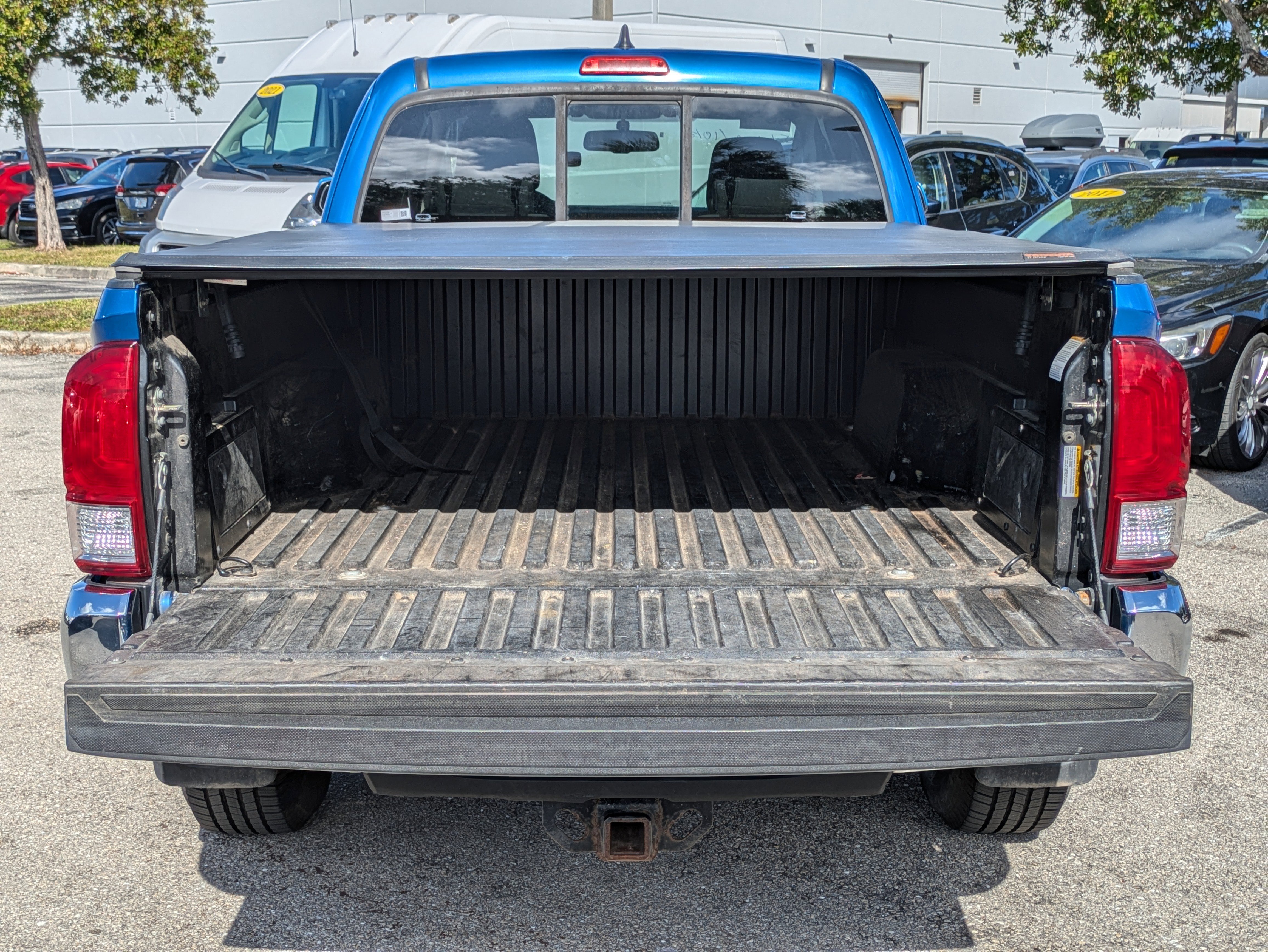 Used 2016 Toyota Tacoma SR5 image 13