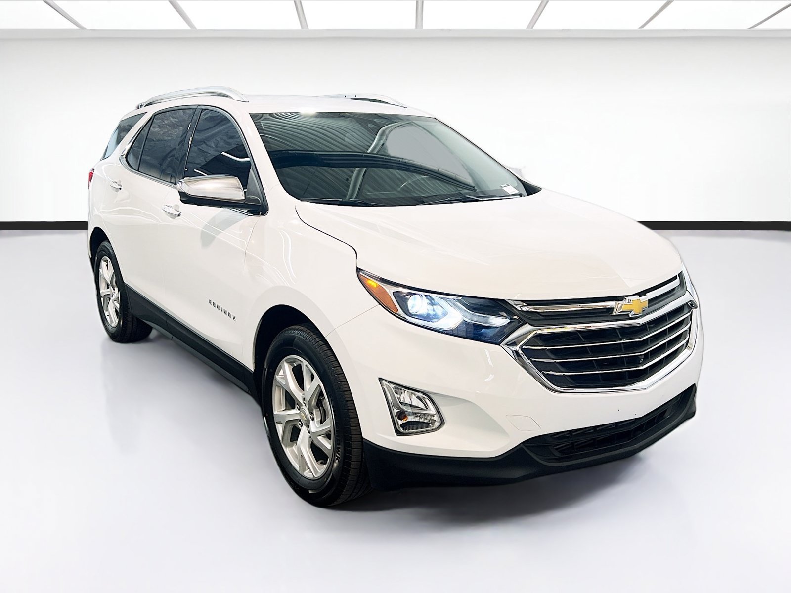 Used 2021 Chevrolet Equinox Premier AWD/4WD image 3