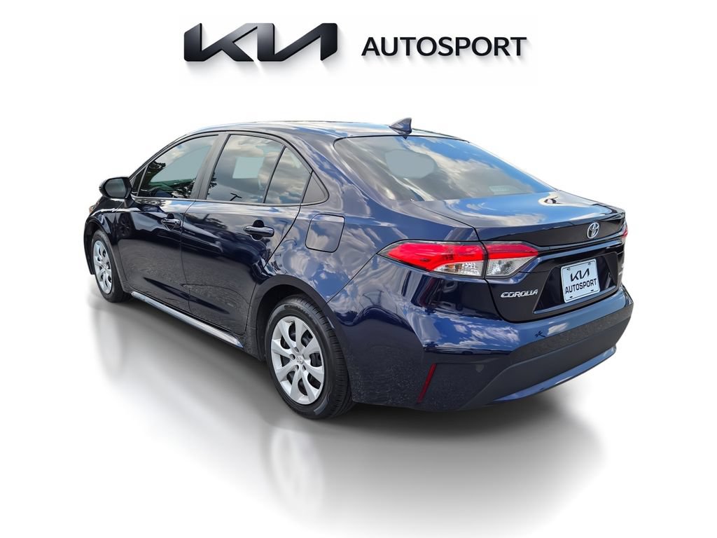 Used 2022 Toyota Corolla LE FWD image 10