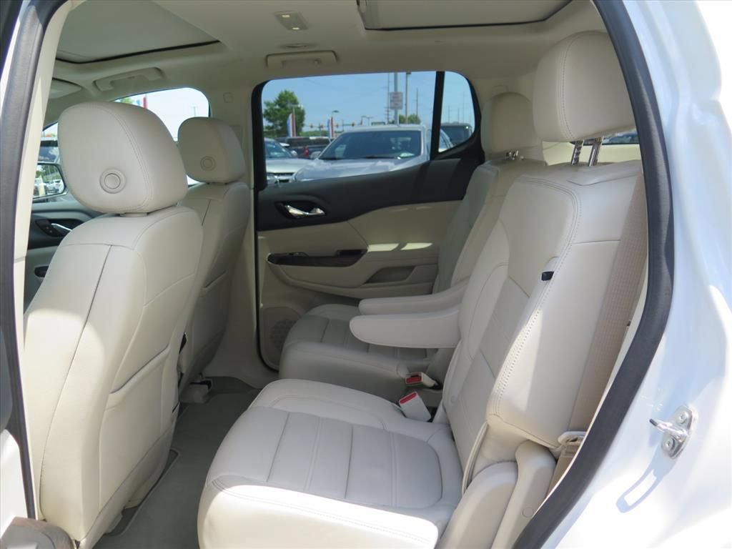 Used 2023 GMC Acadia Denali w/ Denali Ultimate Package AWD/4WD image 24