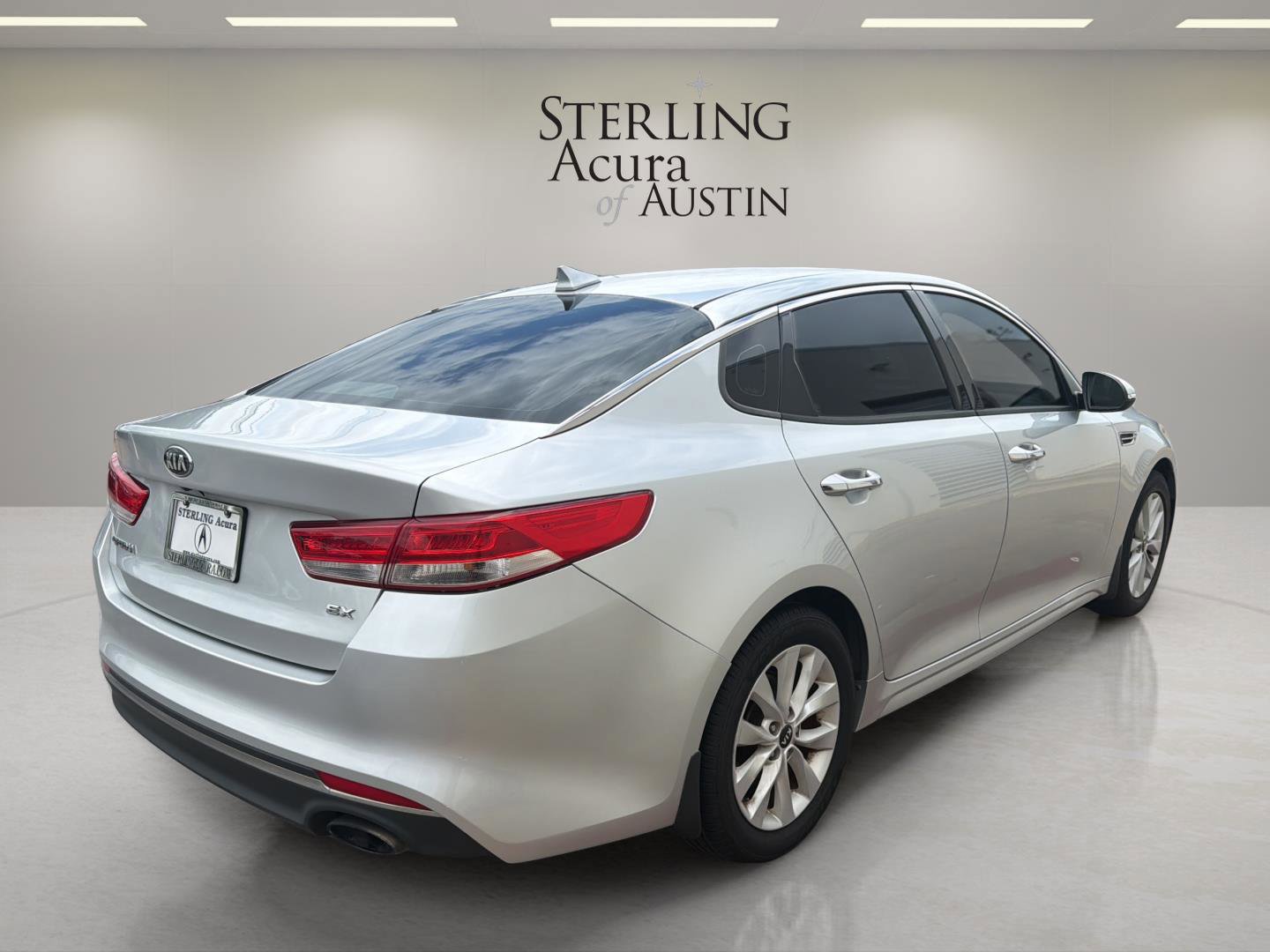 Used 2017 Kia Optima EX FWD image 5