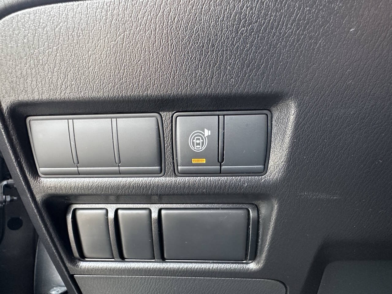 Used 2024 Nissan Armada SV AWD/4WD image 6