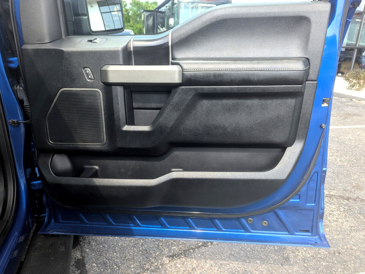 Used 2018 Ford F150 Raptor w/ Equipment Group 802A Luxury image 48