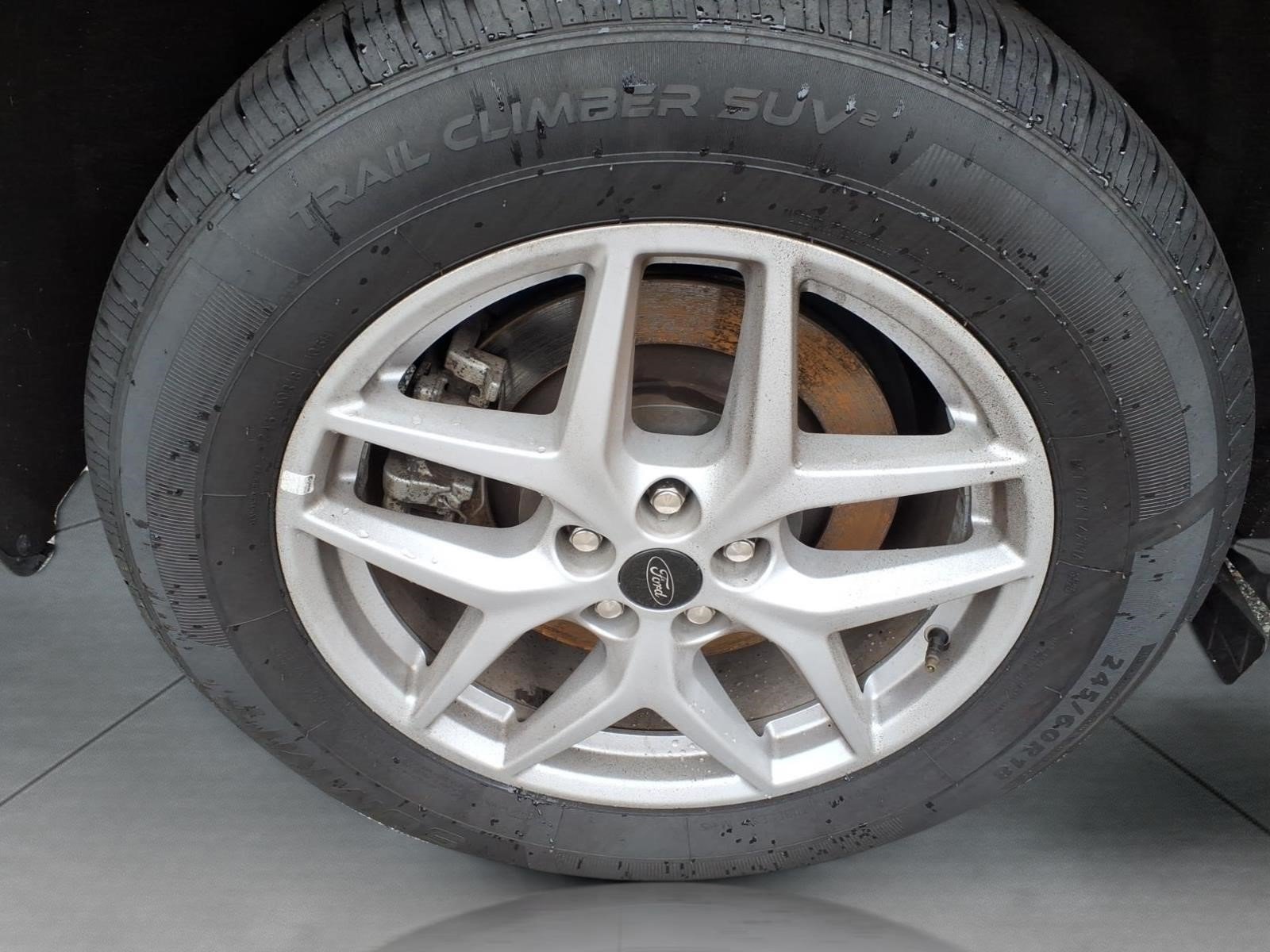 Used 2023 Ford Edge SEL AWD/4WD image 7