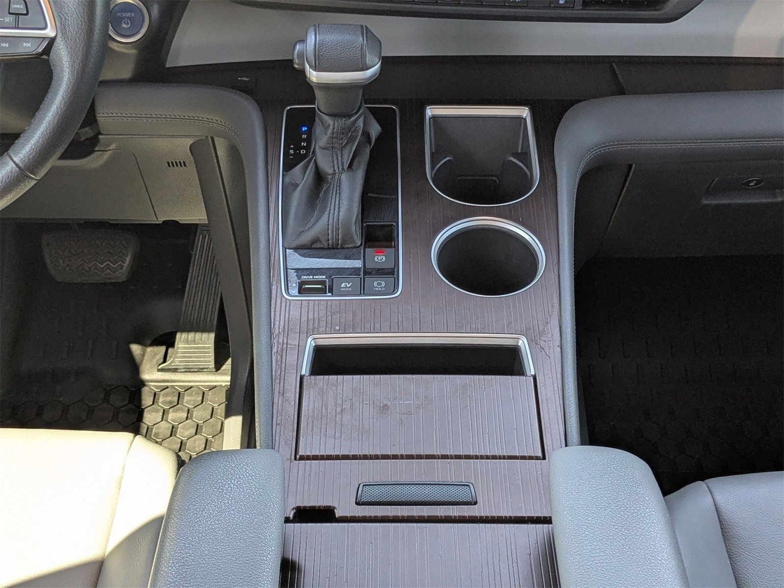 Used 2022 Toyota Sienna XLE image 20