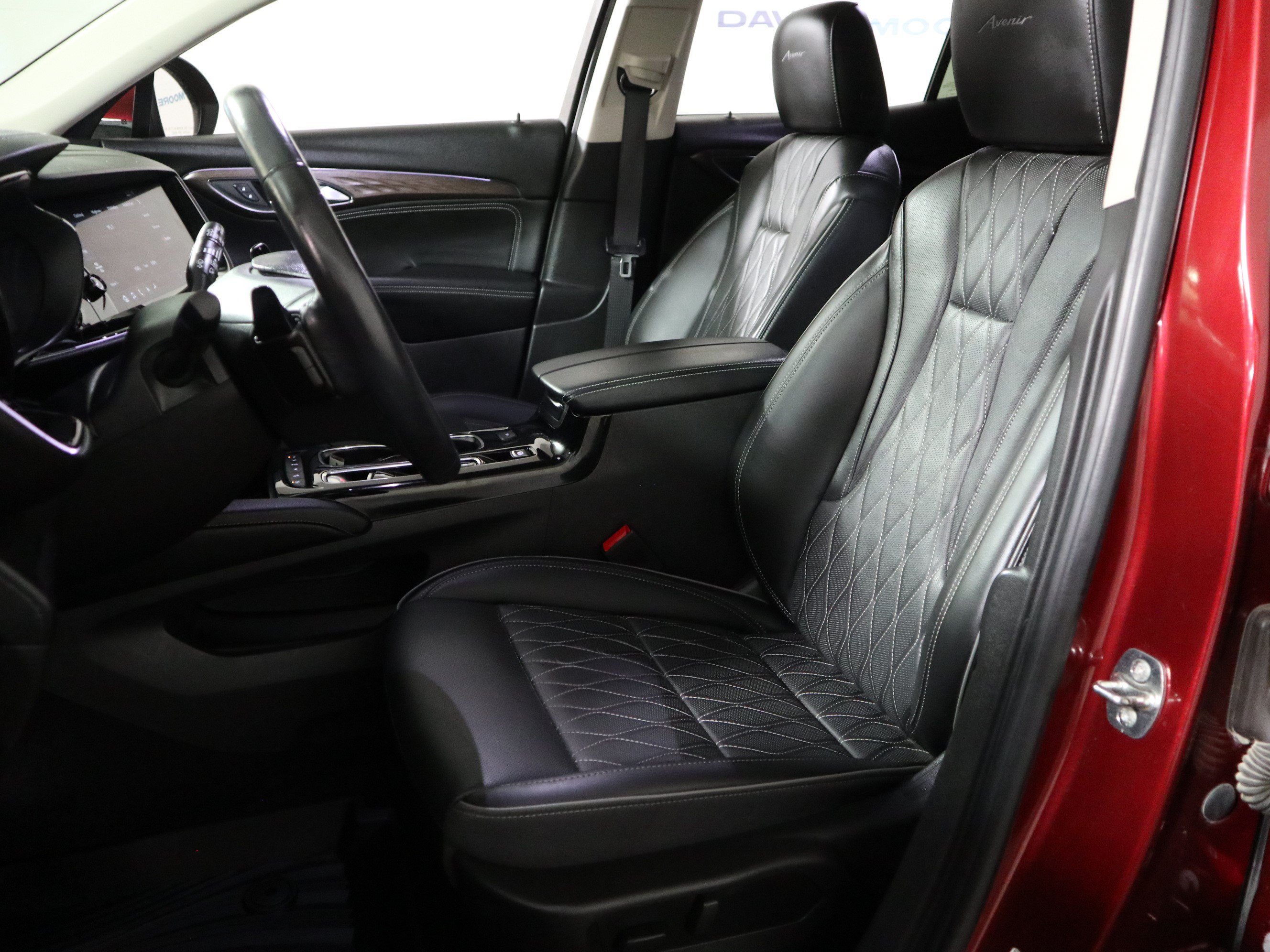 Used 2023 Buick Envision Avenir AWD/4WD image 22