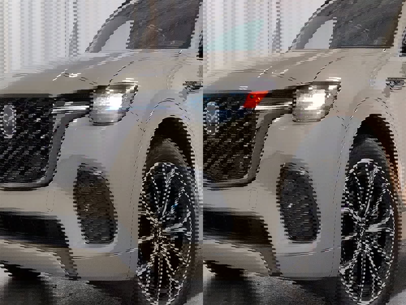 Certified 2025 MAZDA CX-70 3.3 Turbo S w/ Premium Package image 11