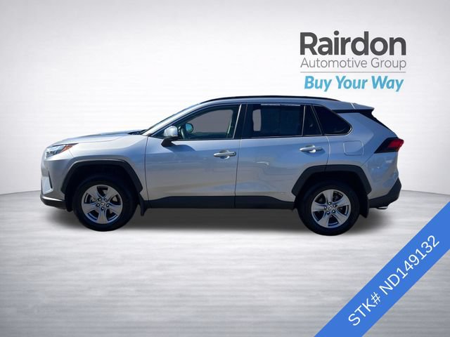 Used 2022 Toyota RAV4 XLE w/ Convenience Package AWD/4WD image 4