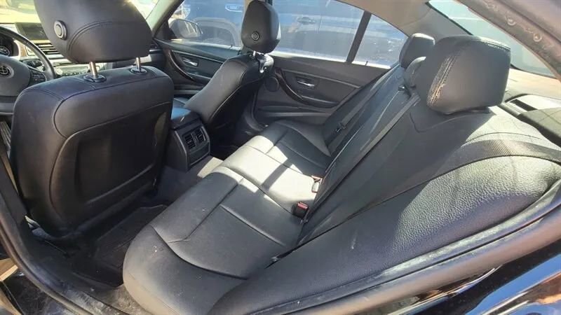 Used 2015 BMW 320i xDrive Sedan AWD/4WD image 8