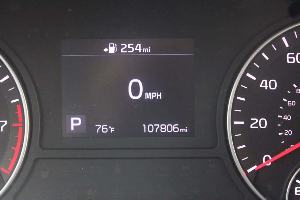 Used 2020 Kia Optima LX image 30