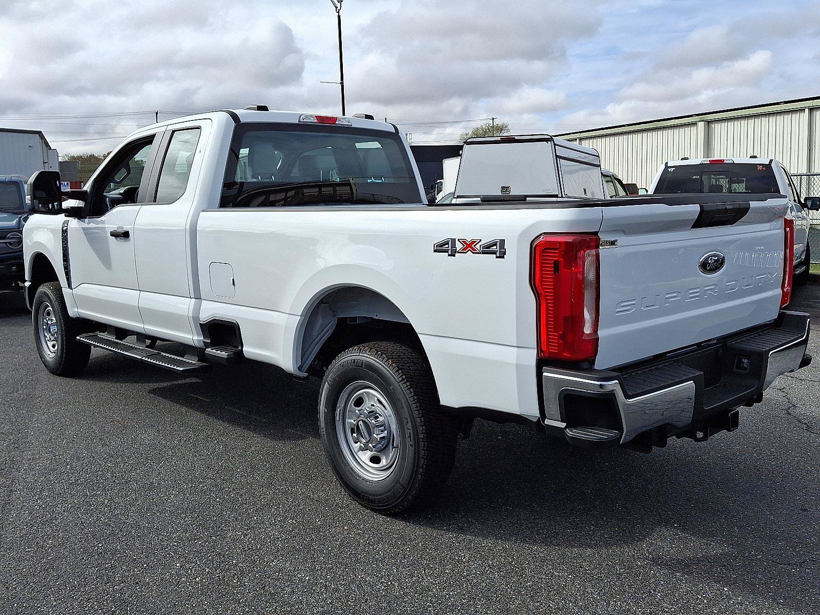 New 2026 Ford F250 XL w/ XL Chrome Package image 4