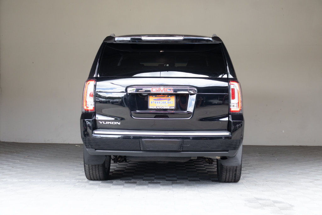 Used 2020 GMC Yukon Denali w/ Denali Ultimate Package AWD/4WD image 12