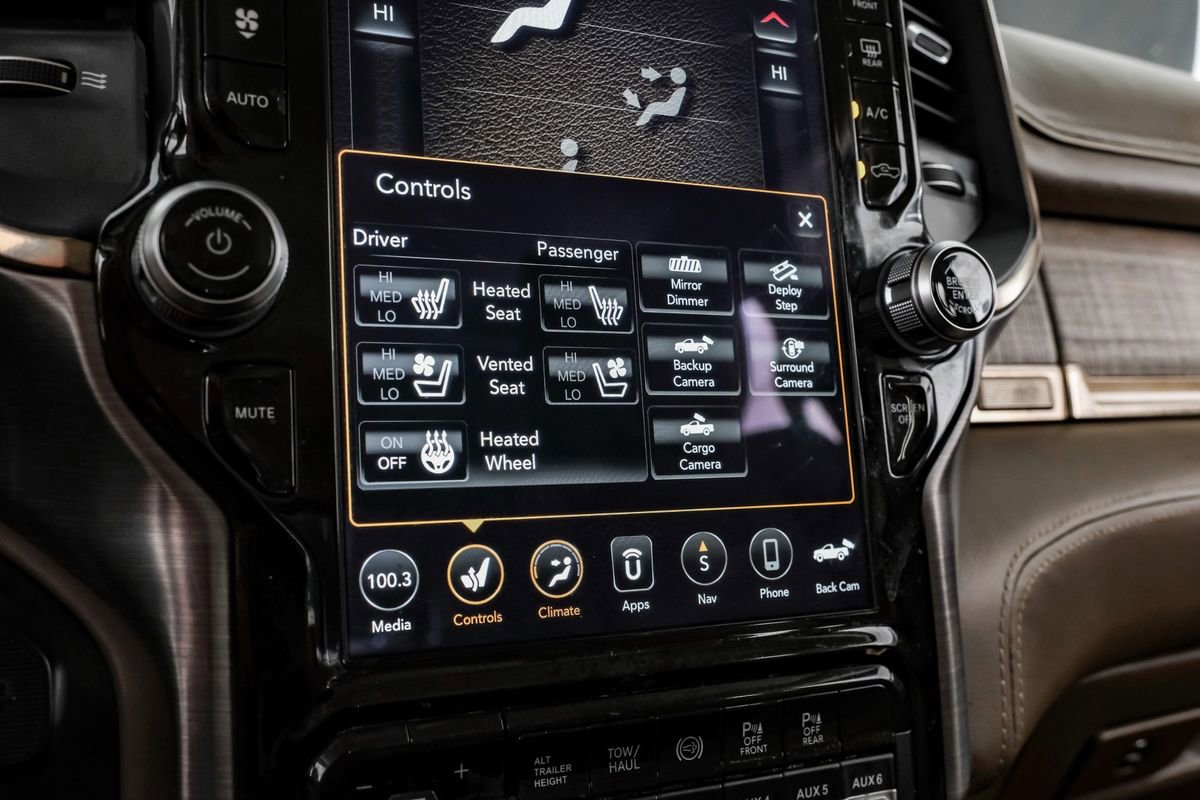 Used 2020 RAM 3500 Limited image 28