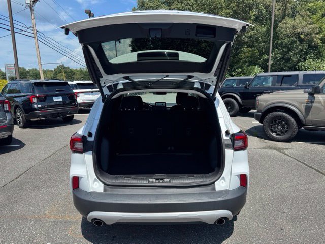Used 2024 Ford Escape Active AWD/4WD image 7