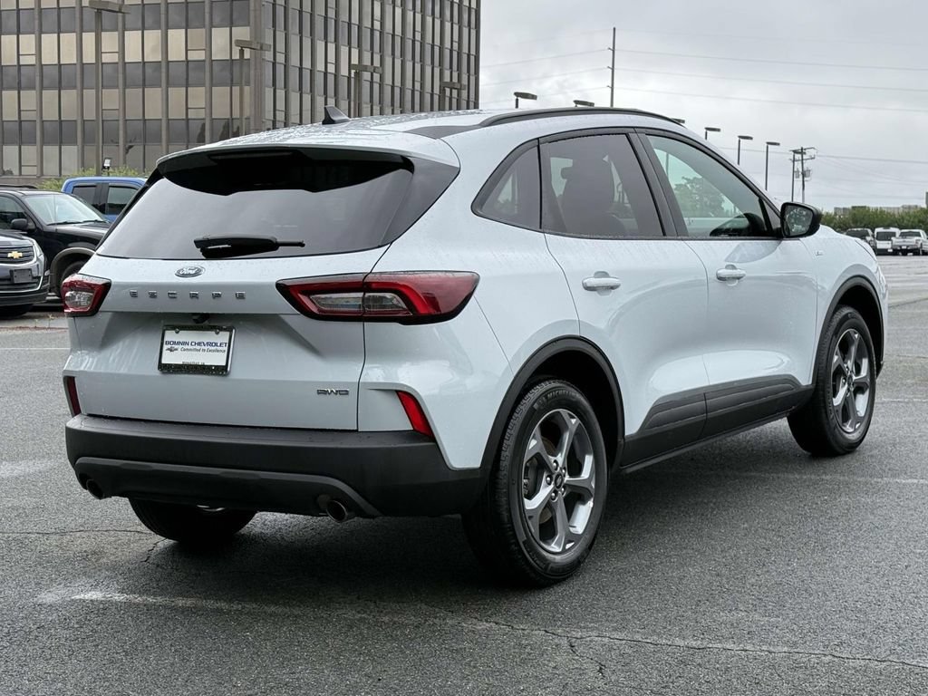 Used 2025 Ford Escape ST-Line AWD/4WD image 29