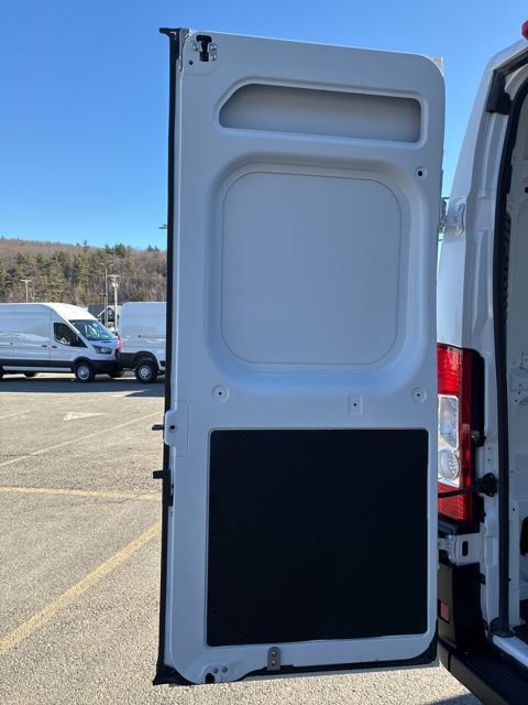 Used 2025 RAM ProMaster 2500 w/ Convenience Group image 22