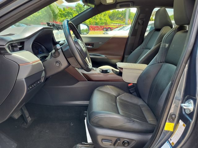 Used 2021 Toyota Venza Limited w/ Advanced Technology Package AWD/4WD image 19