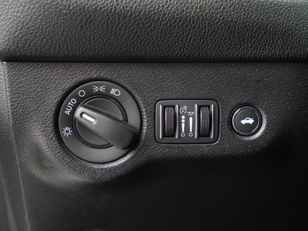 Used 2023 Dodge Challenger GT w/ Blacktop Package image 13