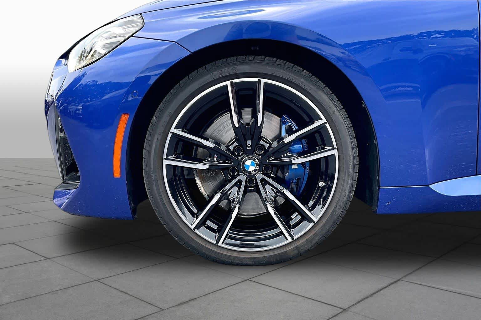 Used 2025 BMW M240i Coupe RWD image 10