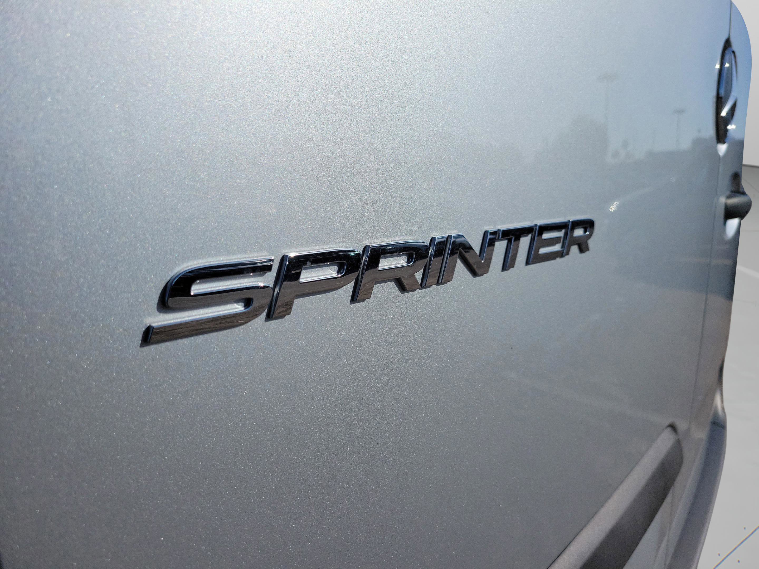New 2025 Mercedes-Benz Sprinter 2500 image 28