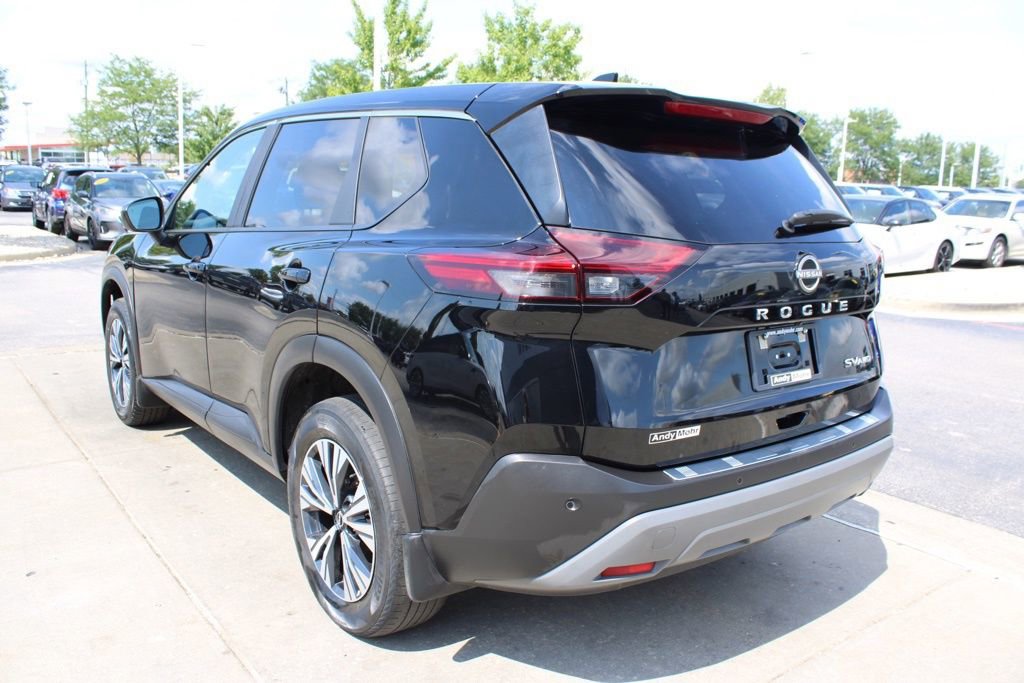 Used 2023 Nissan Rogue SV image 5