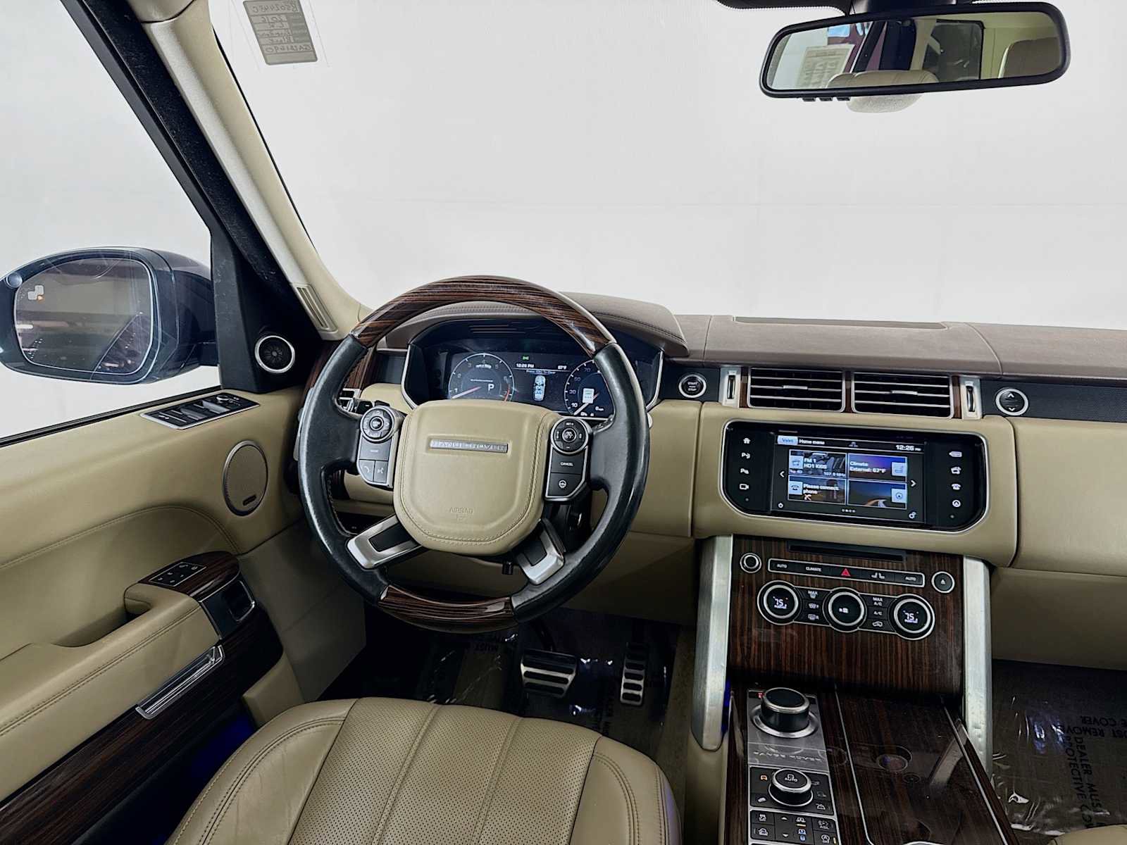 Used 2016 Land Rover Range Rover Supercharged image 23