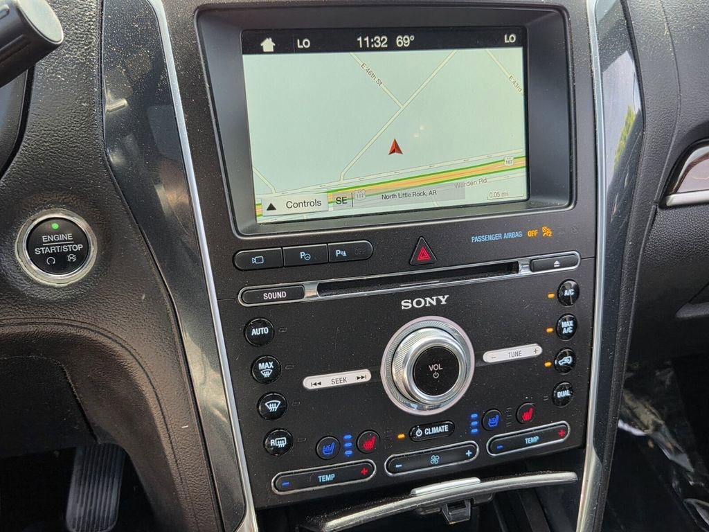 Used 2018 Ford Explorer Platinum image 19